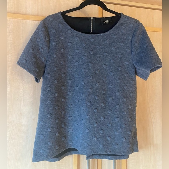W5 Charcoal Grey Raised Polka-Dot Top Size Medium - Picture 1 of 6